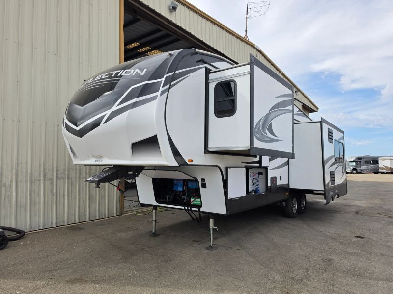 2021 Grand Design Reflection Fifth Wheel 310RLS in lincoln CA