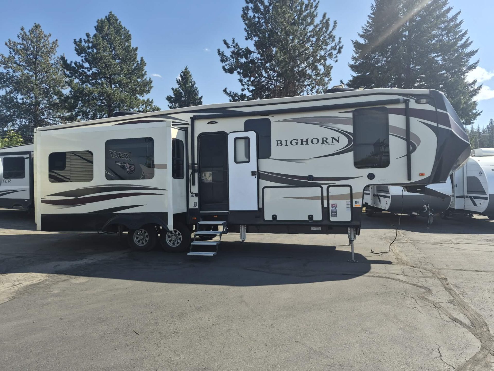 2018 Heartland BIGHORN 3270RS RV