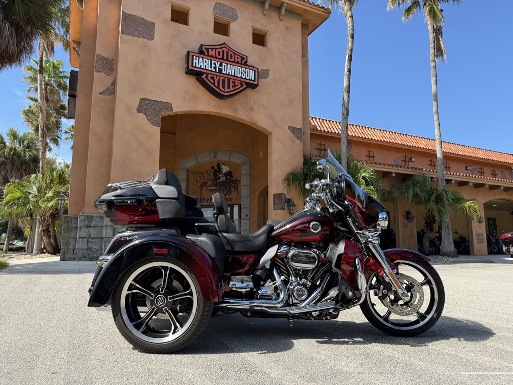 2022 Harley-Davidson CVO TRI GLIDE CVO in Stuart, FL