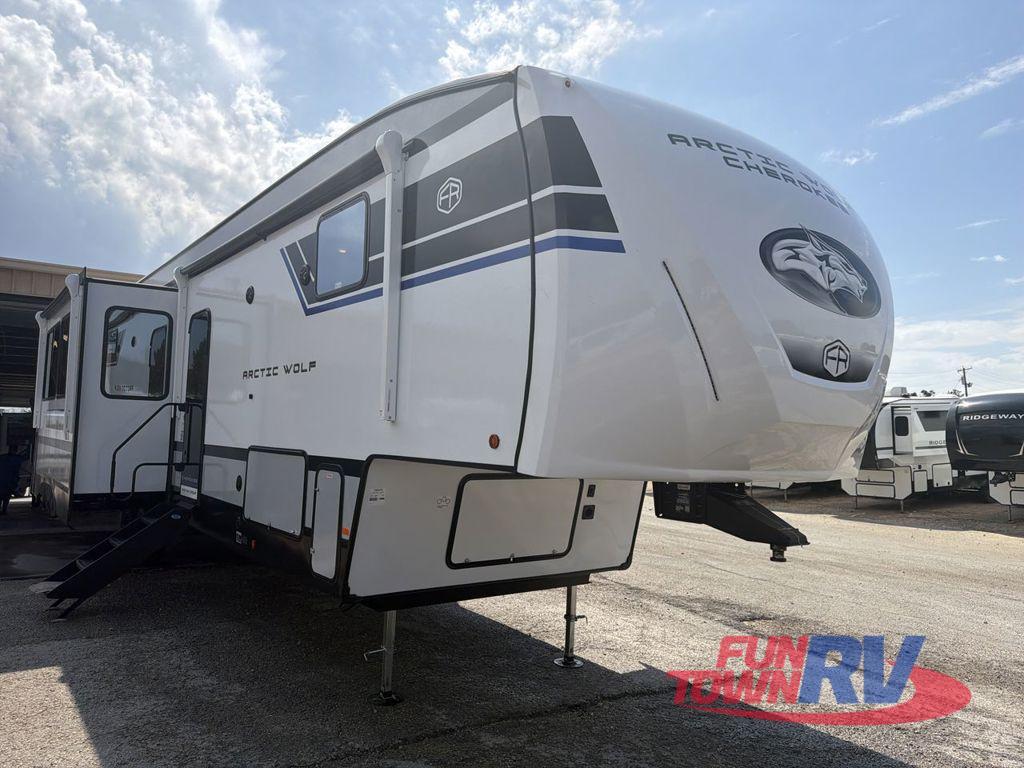 2027 Forest River Rv Cherokee Arctic Wolf 37LOFT in conroe TX
