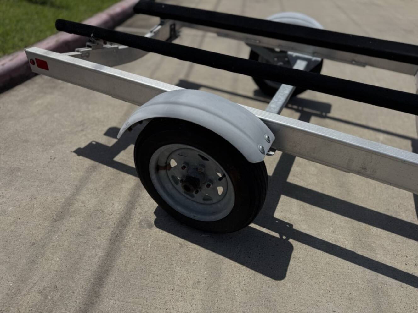 A photo of this 2021 Karavan Trailers, Inc. TRAILER SEADOO MOVE I XL1250 A 21