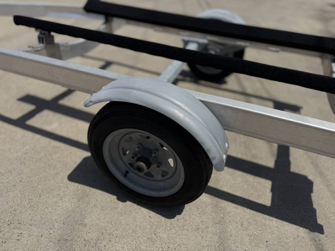 A photo of this 2021 Karavan Trailers, Inc. TRAILER SEADOO MOVE I XL1250 A 21