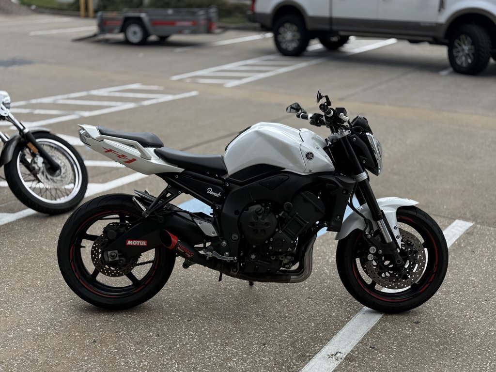 2012 Yamaha FZ1 in Houston, TX
