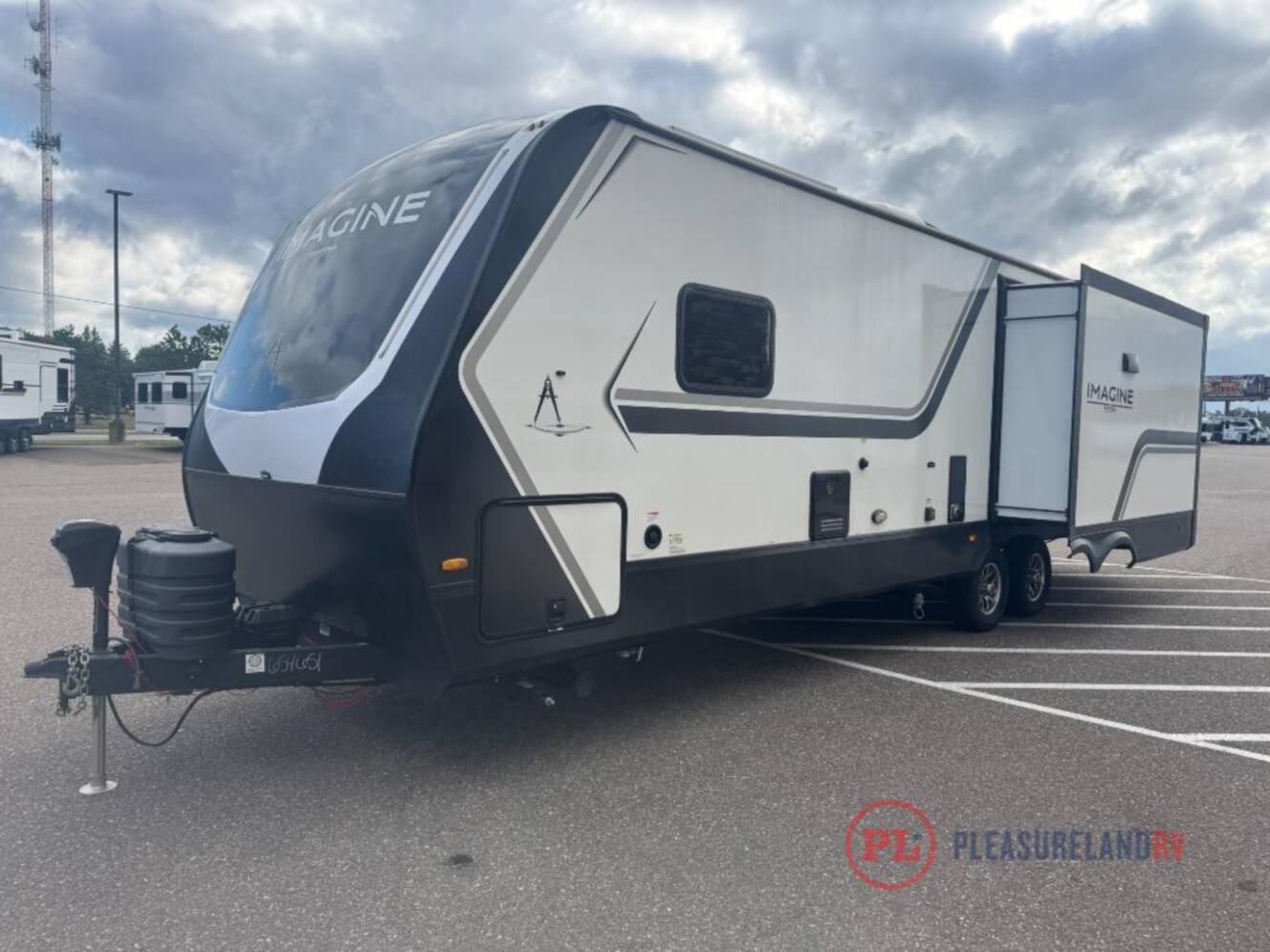 A photo of this 2025 Grand Design Imagine 2970RL