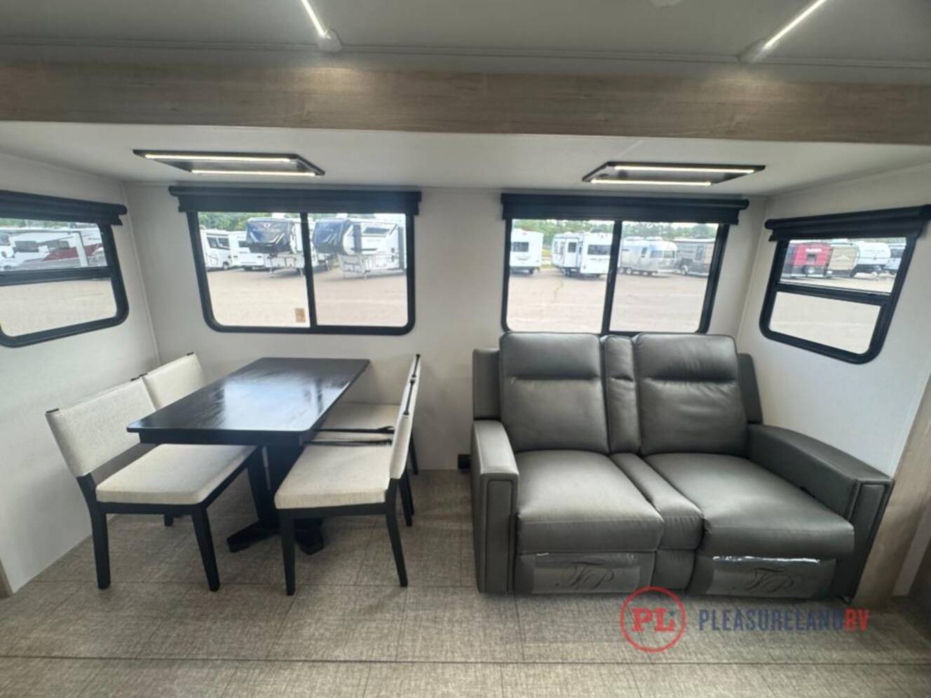 A photo of this 2025 Grand Design Imagine 2970RL