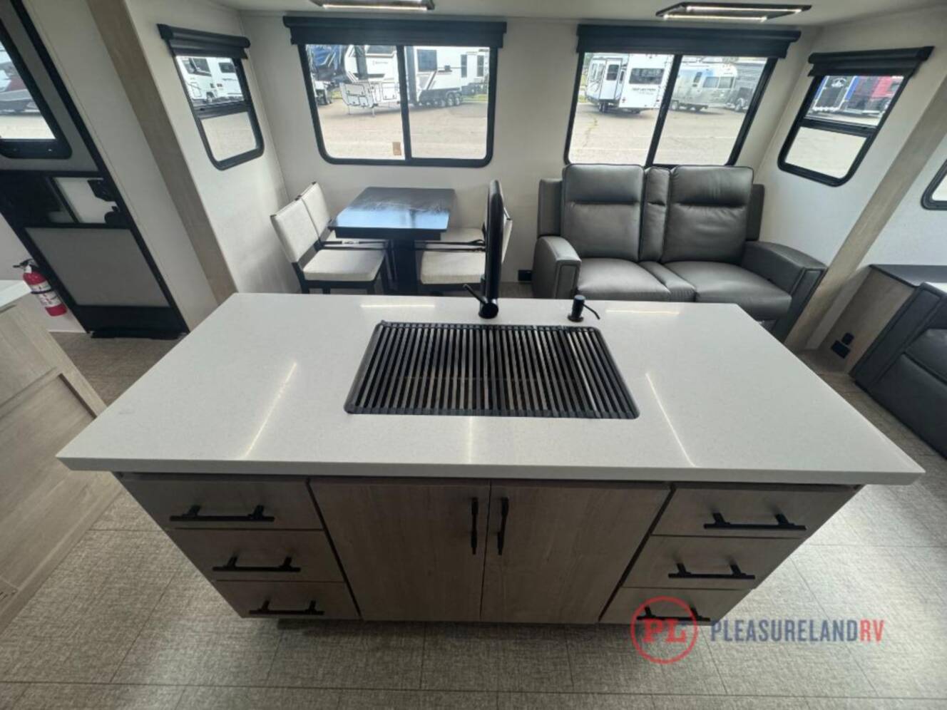A photo of this 2025 Grand Design Imagine 2970RL