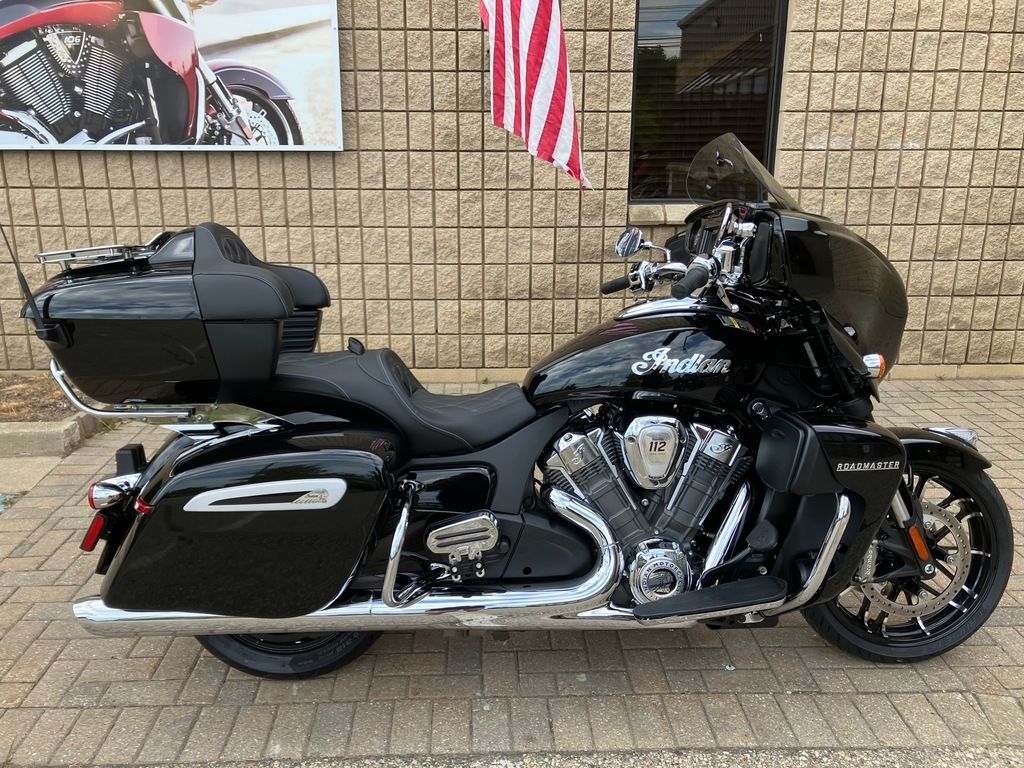 2026 Indian Motorcycle® Roadmaster® PowerPlus Limited 112 Black Metallic LIMITED in Clinton Twp, MI