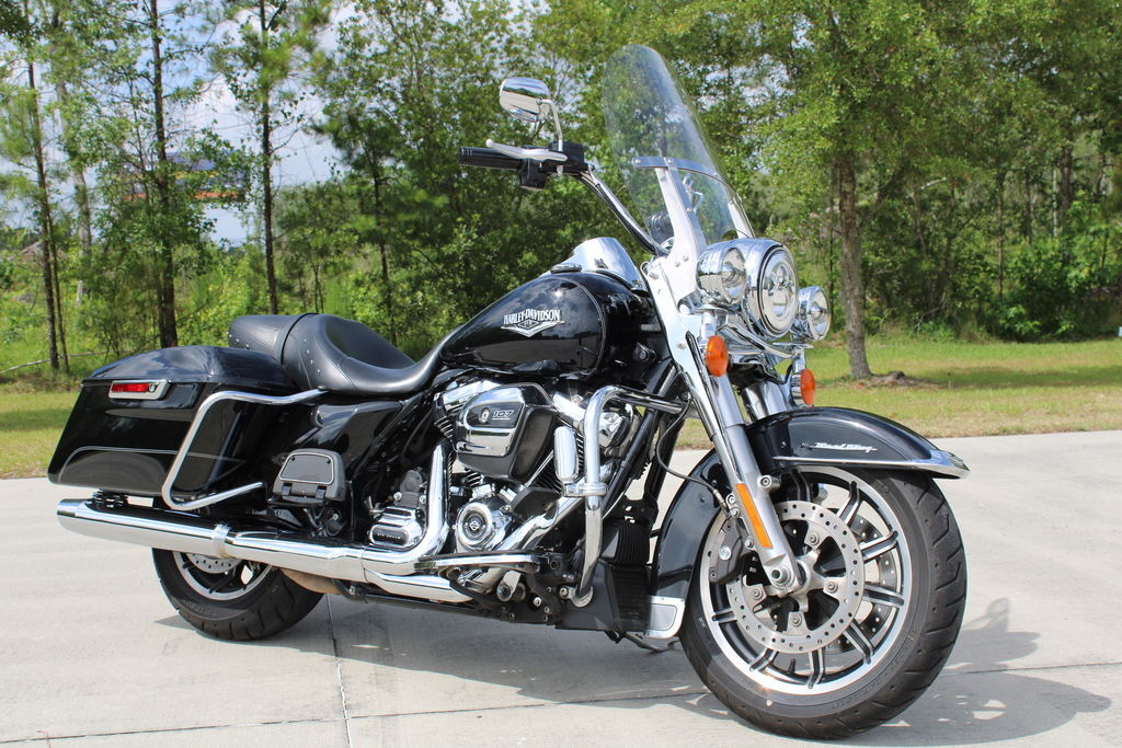 2017 Harley-Davidson® FLHR - Road King® in Savannah, GA