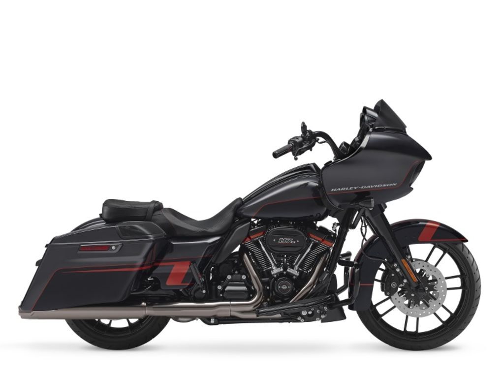 2018 Harley-Davidson® FLTRXSE - CVO Road Glide® CVO CUSTOM in Sturgis, SD