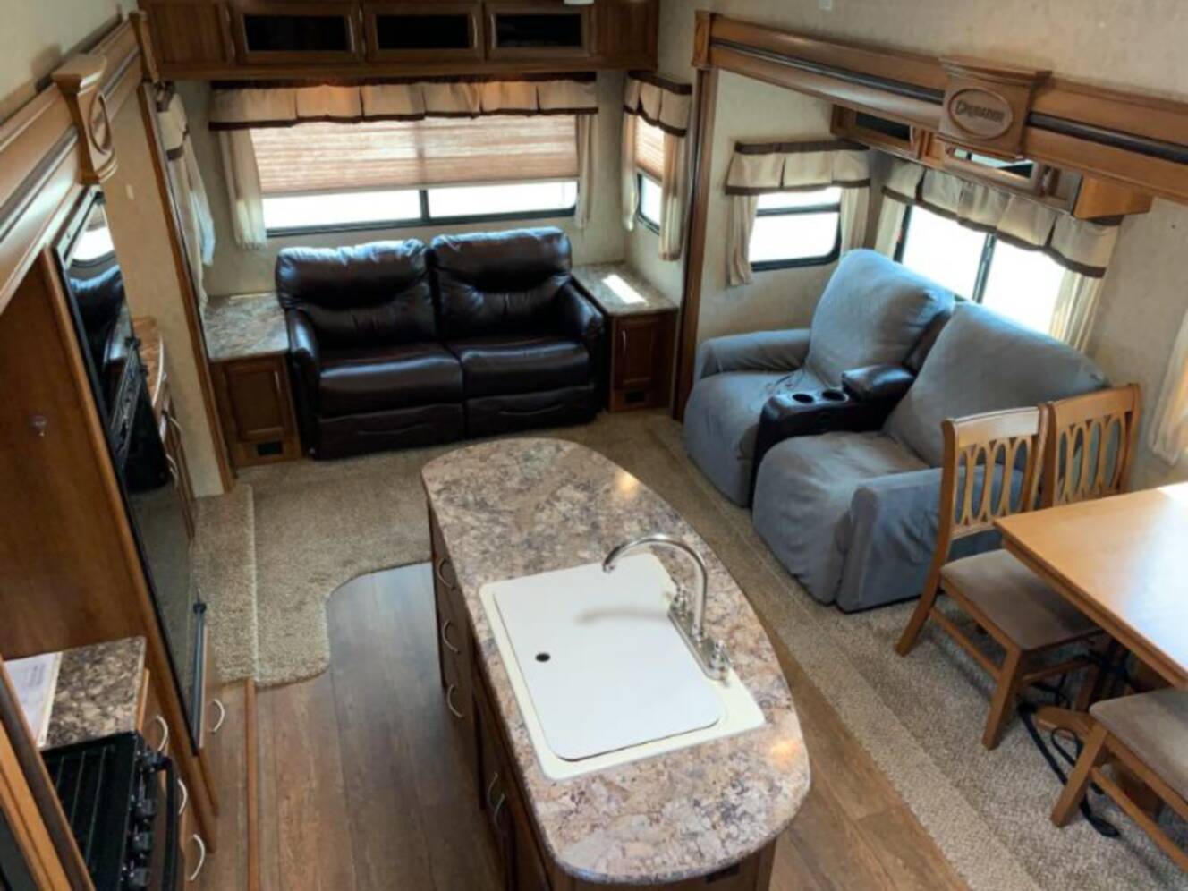 A photo of this 2016 Prime Time Crusader Lite 29RS