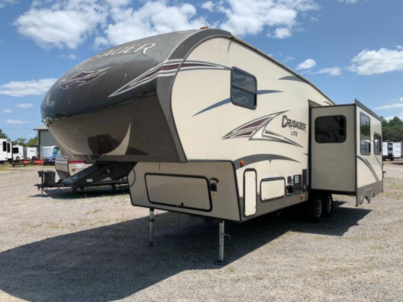 A photo of this 2016 Prime Time Crusader Lite 29RS