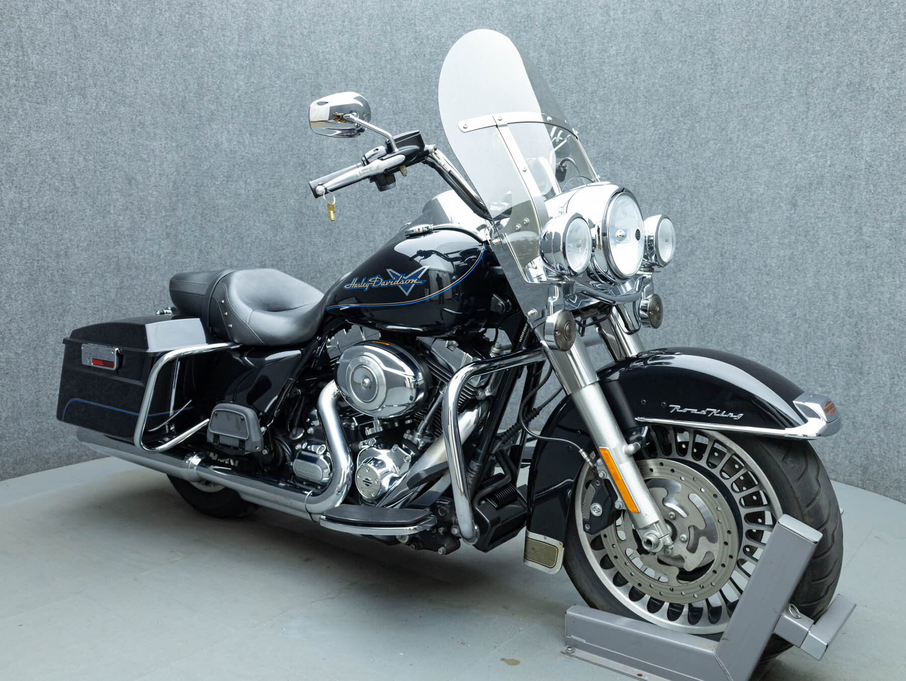 2013 Harley Davidson FLHR ROAD KING W/ABS FLHRC in Pembroke, NH