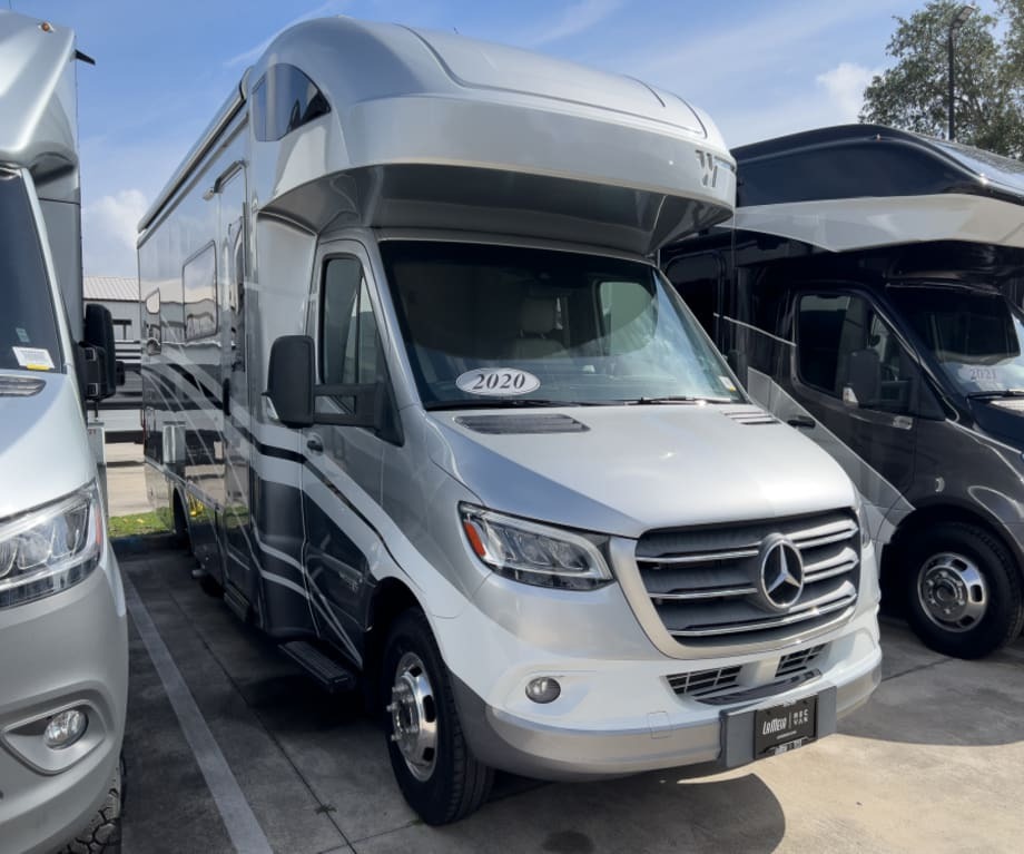 2020 Winnebago NAVION 24V in sanford FL