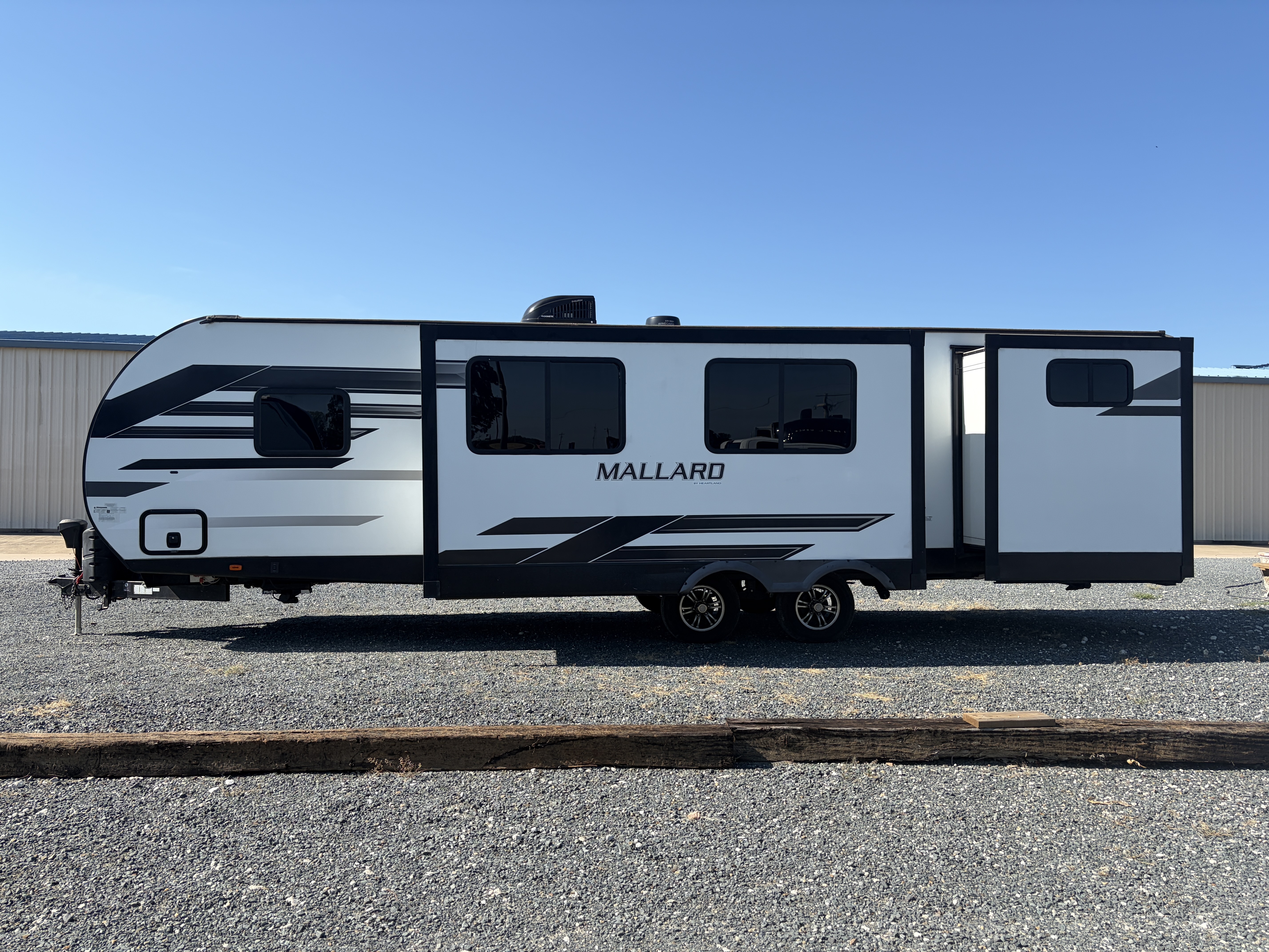2022 Heartland Mallard M32 RV