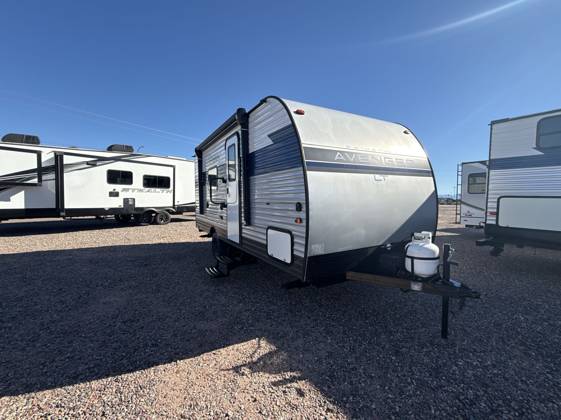2022 Prime Time Avenger LT 16FQ in mesa AZ