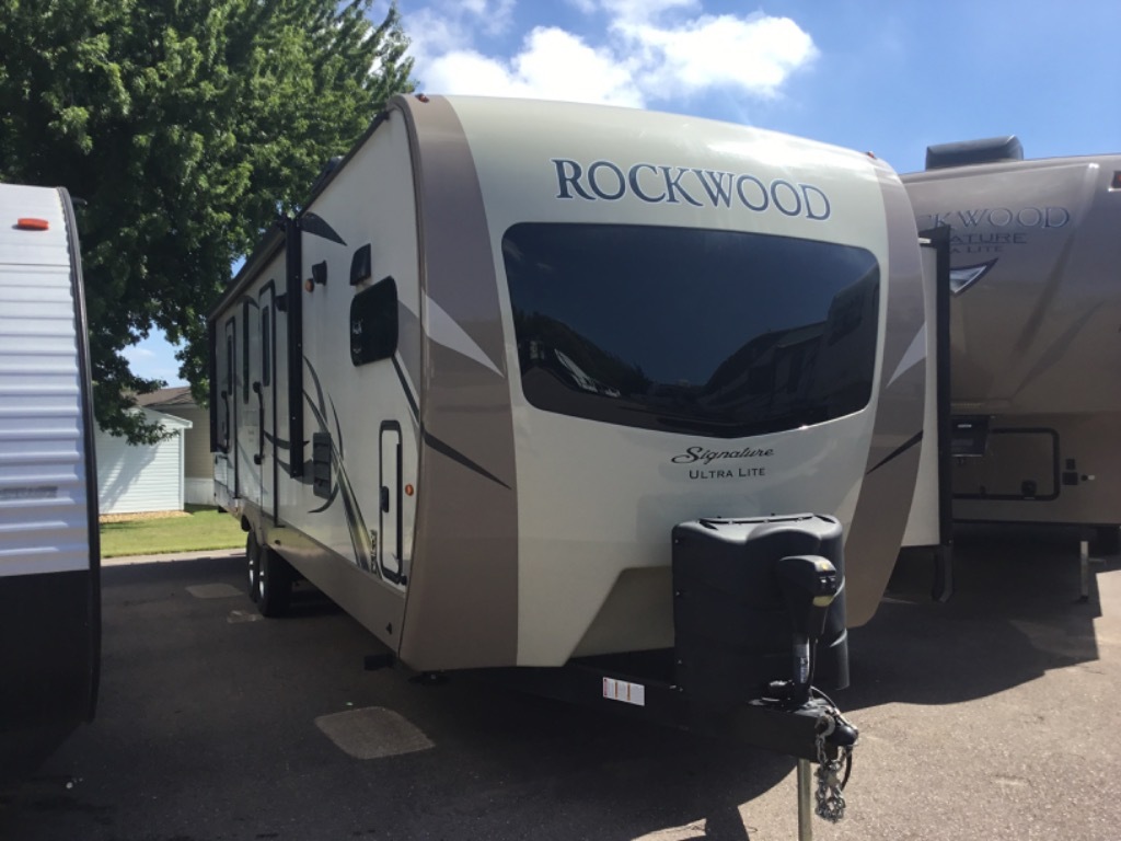 2018 Forest River Rv Rockwood Signature Ultra Lite 8335BSS in new ulm MN