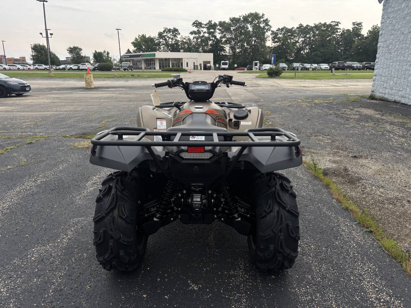 A photo of this 2027 Yamaha GRIZZLY EPS XT-R