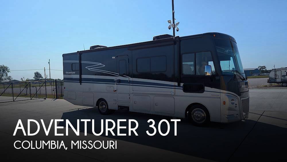 2022 Winnebago Adventurer 30T RV