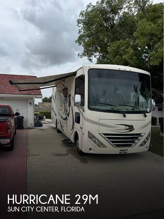 2018 Thor Motor Coach Hurricane 29M in sun city center FL