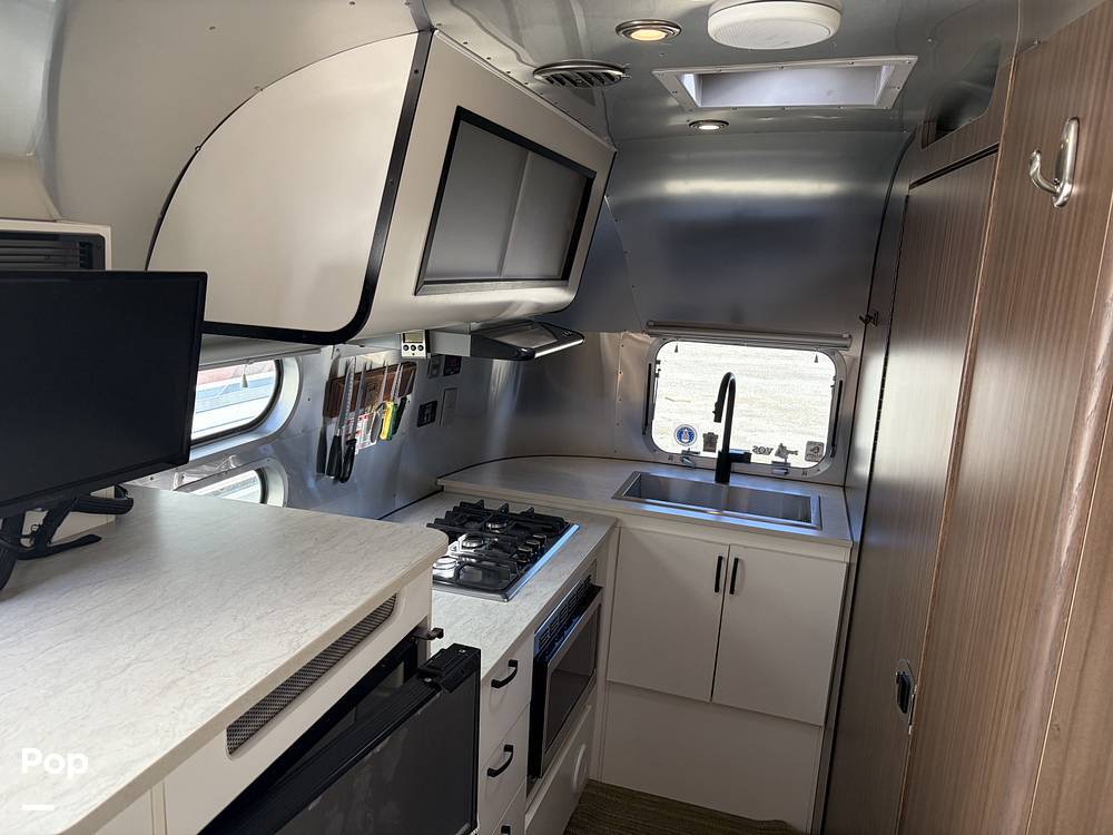 2021 Airstream Caravel 20FB in desert hot springs CA