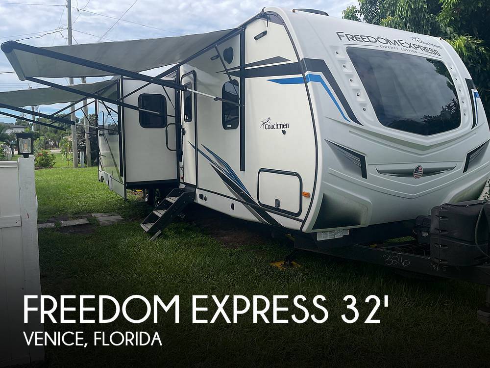 2022 Forest River Coachmen Freedom Express Liberty 320 BHDS LE in venice FL