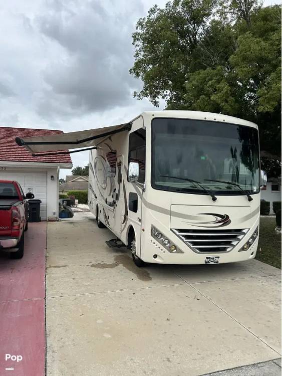 2018 Thor Motor Coach Hurricane 29M in sun city center FL