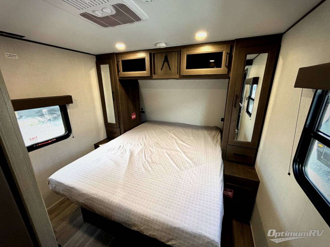 A photo of this 2026 Grand Design Transcend 325BHT