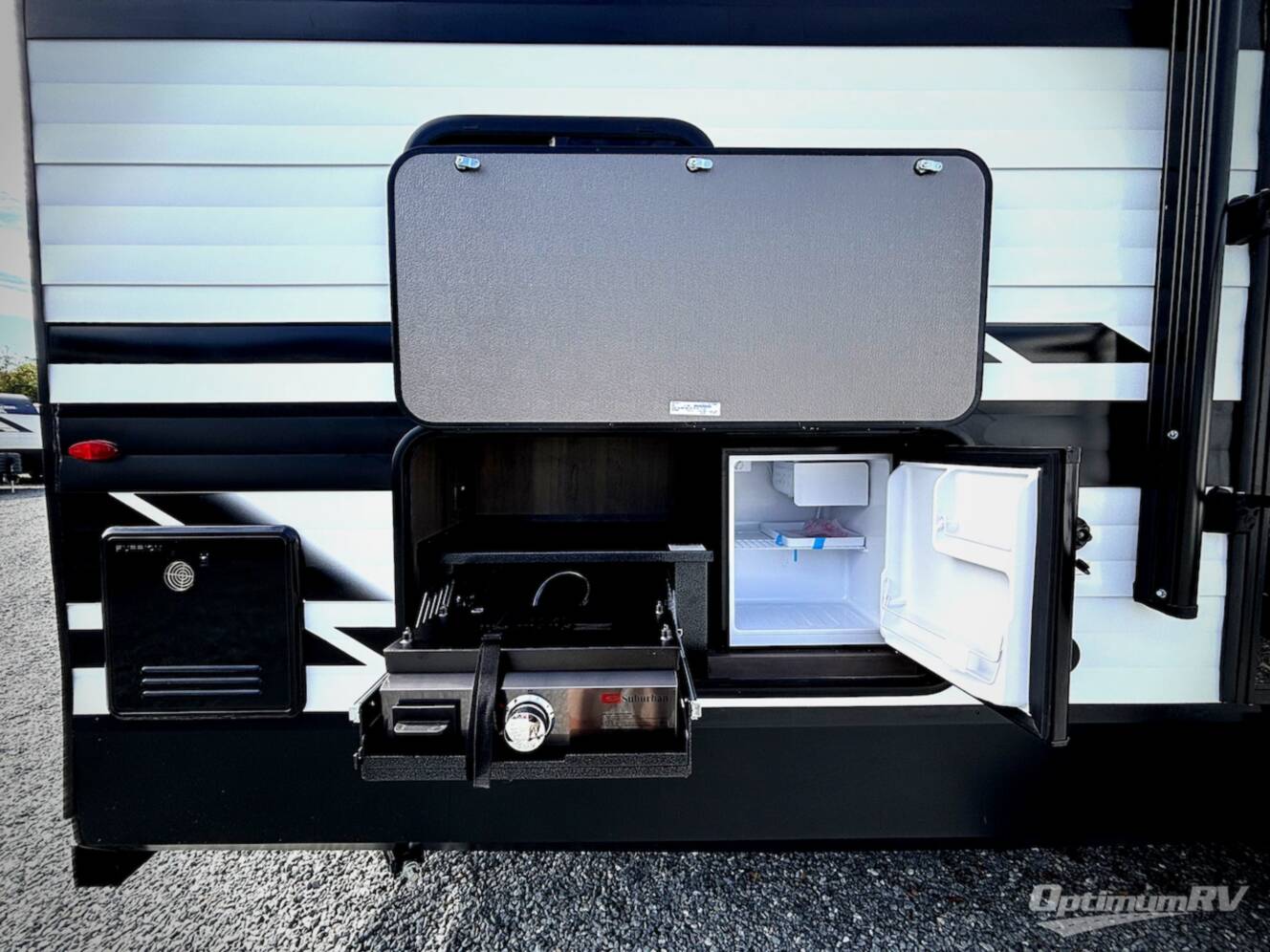 A photo of this 2026 Grand Design Transcend 325BHT