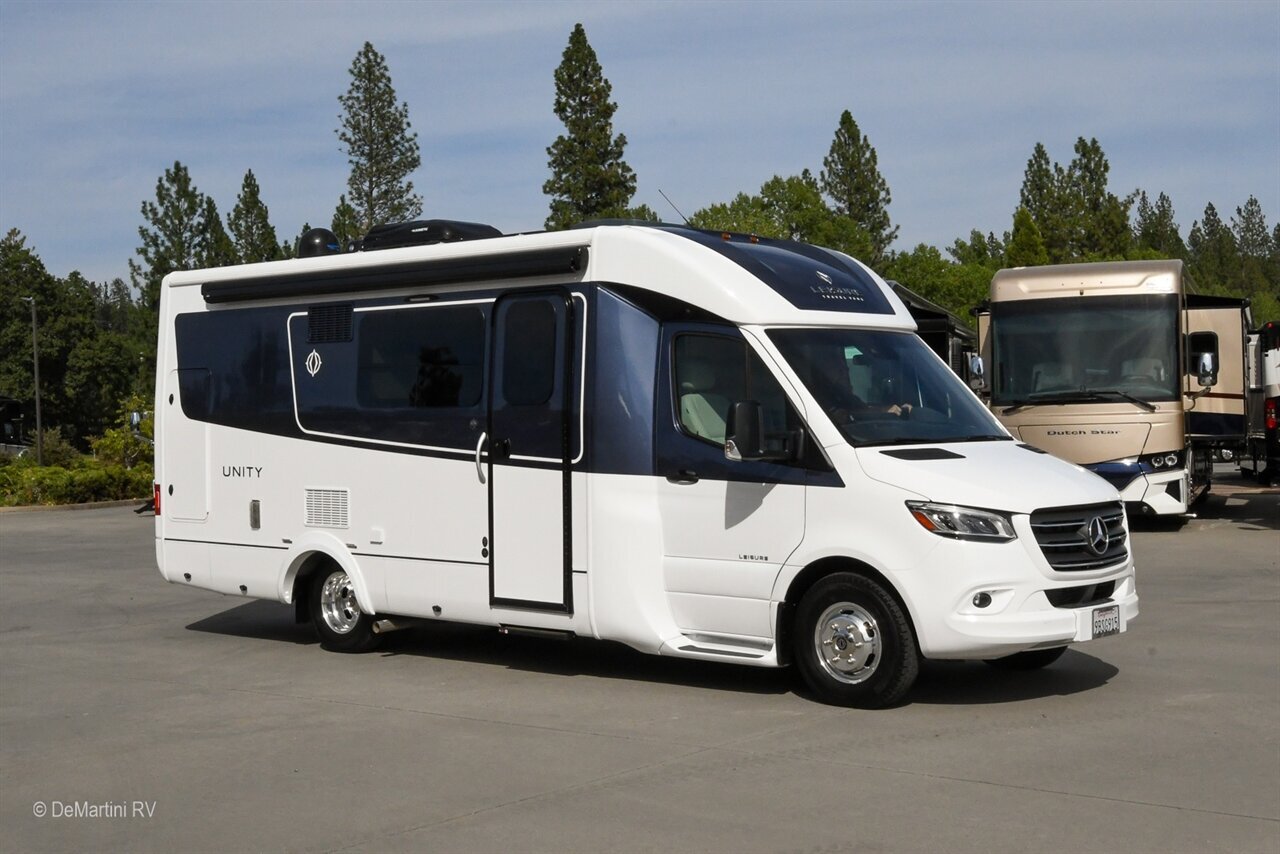 2022 Leisure Travel Unity 24MB U24MB in grass valley CA