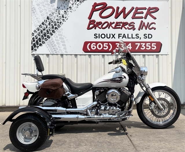 2010 Yamaha V-STAR 650 W/TOW PAC TRAINING WHEELS in Sioux Falls, SD
