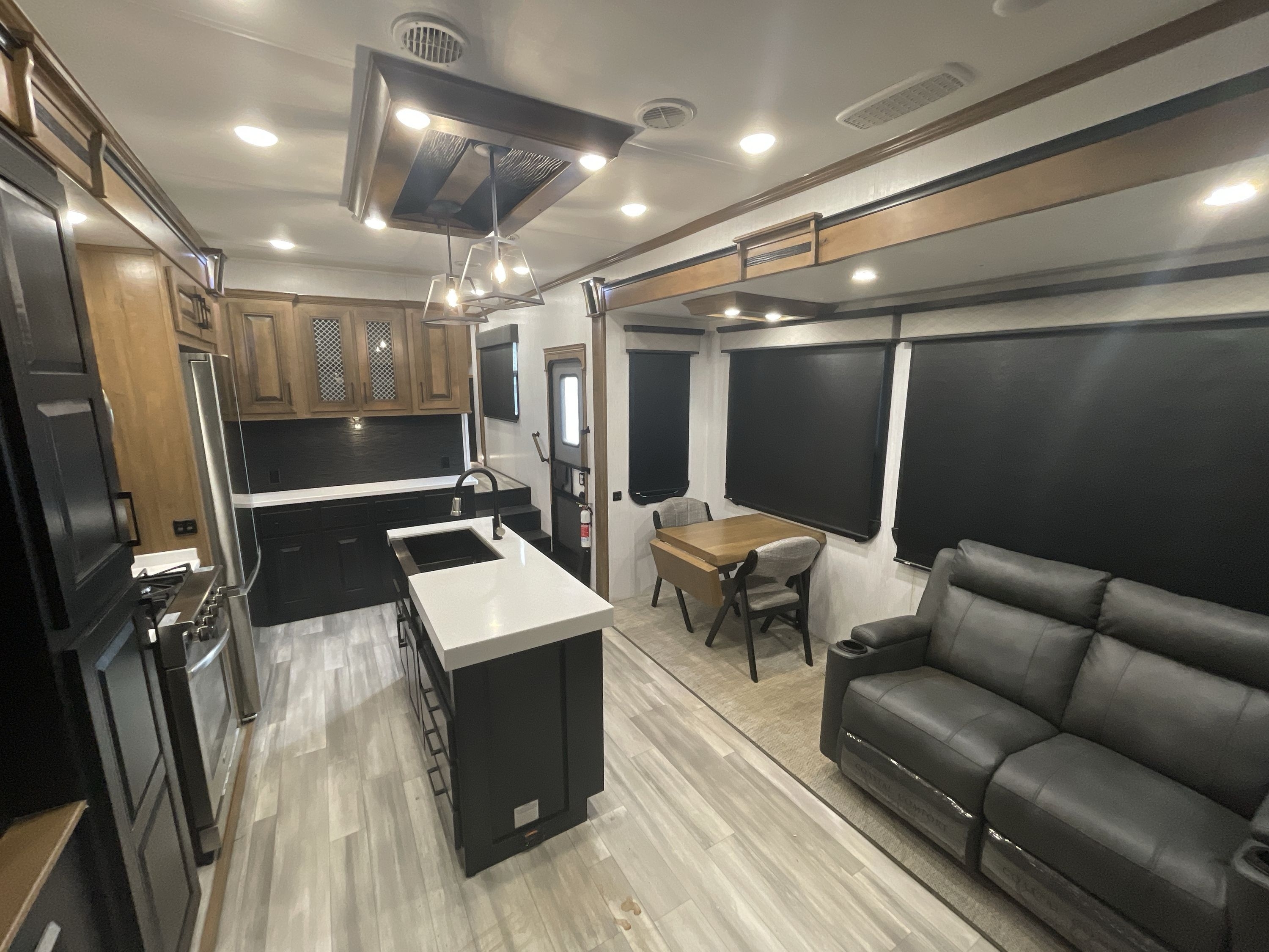 2022 Heartland BIGHORN 3300DL in cicero NY