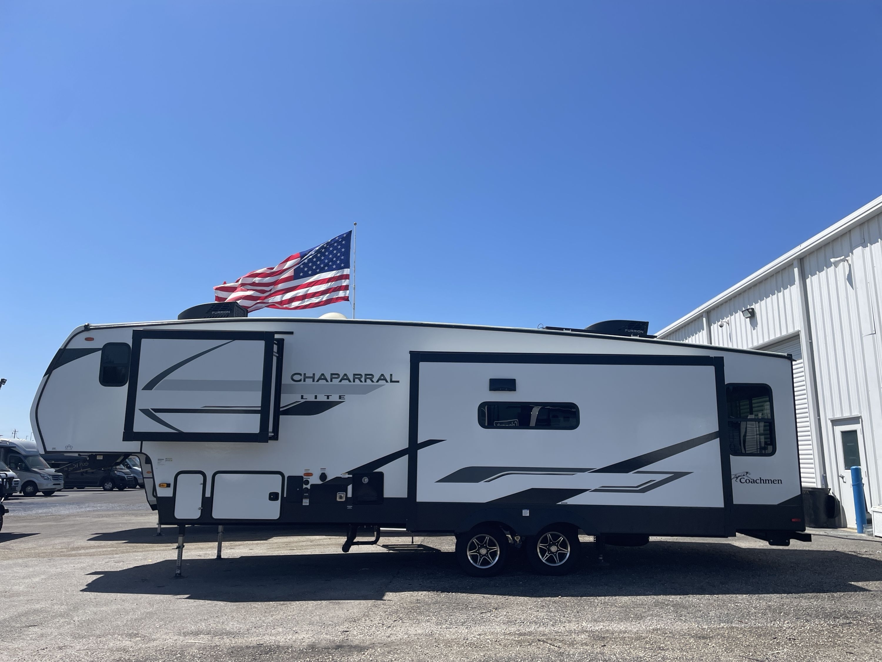 2024 Coachmen CHAPARRAL LITE 30RLS in robertsdale AL