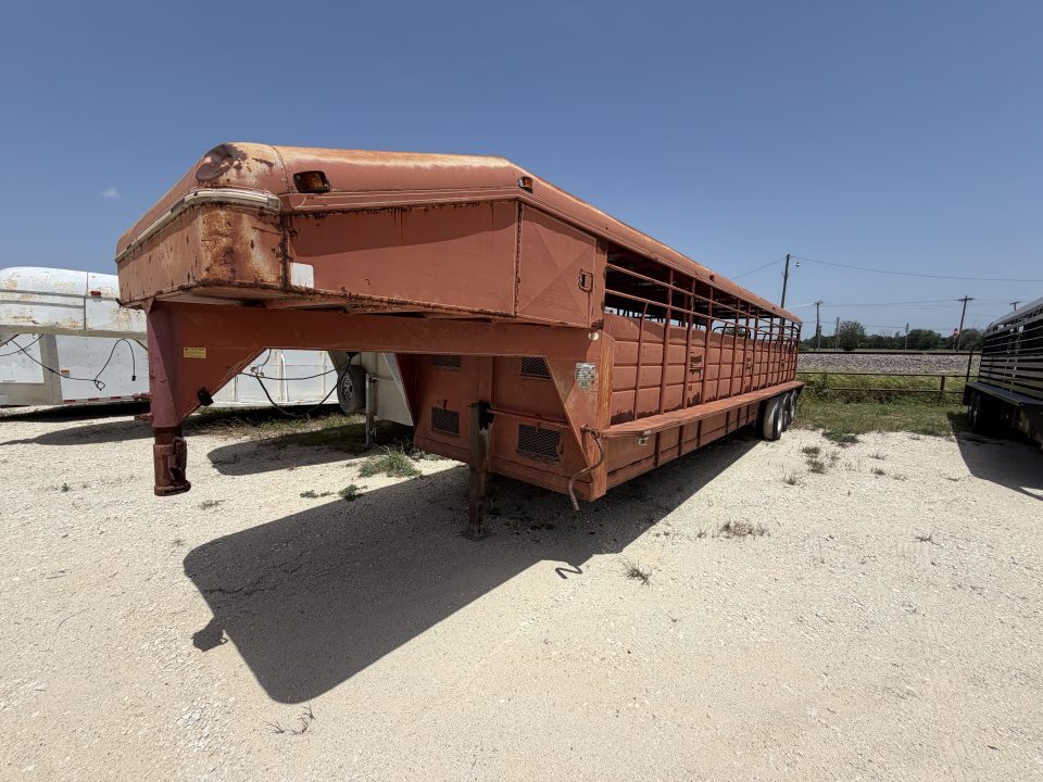 1992 CM TRAILERS 32' in Waco, TX
