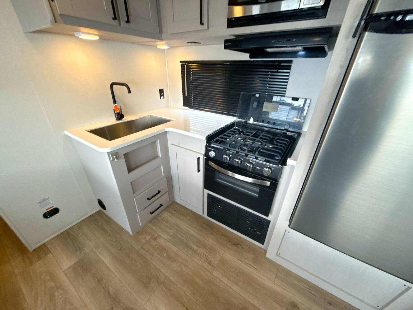 A photo of this 2024 Heartland PROWLER 315SBH