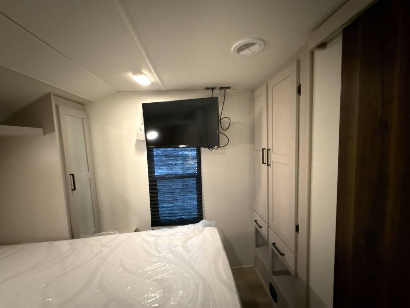 A photo of this 2024 Heartland PROWLER 315SBH