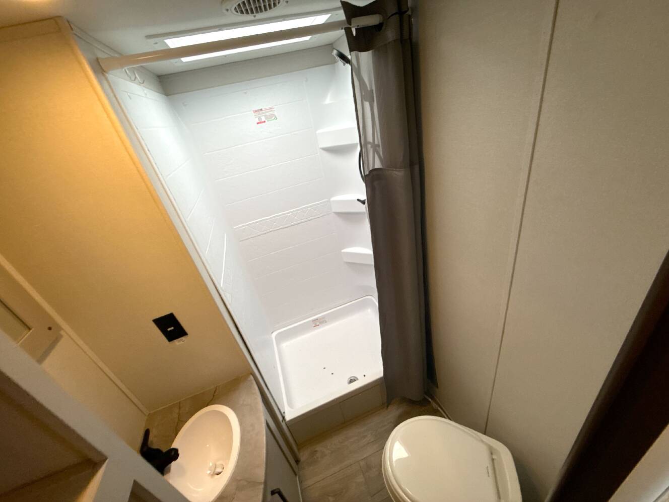 A photo of this 2024 Heartland PROWLER 315SBH