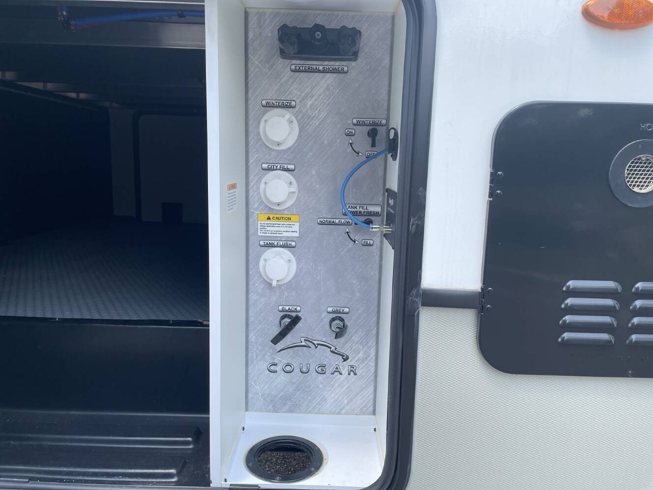 A photo of this 2025 Keystone COUGAR 360MBI