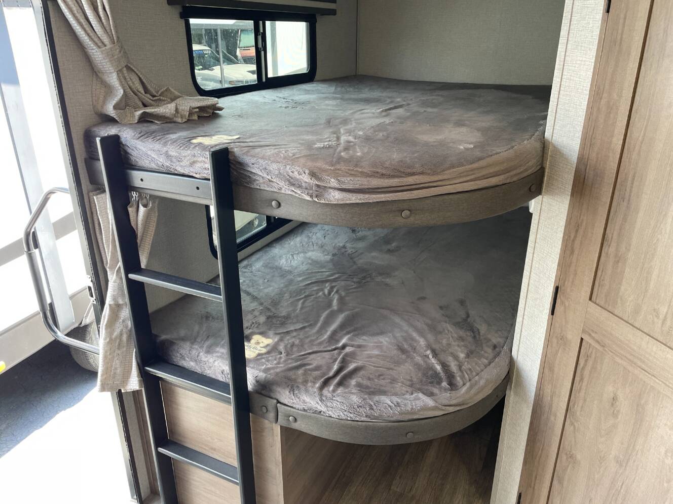 A photo of this 2023 Grand Design IMAGINE 2400BH