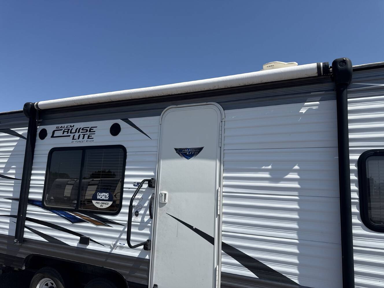 A photo of this 2018 Forest River SALEM CRUISE LITE 261BHXL