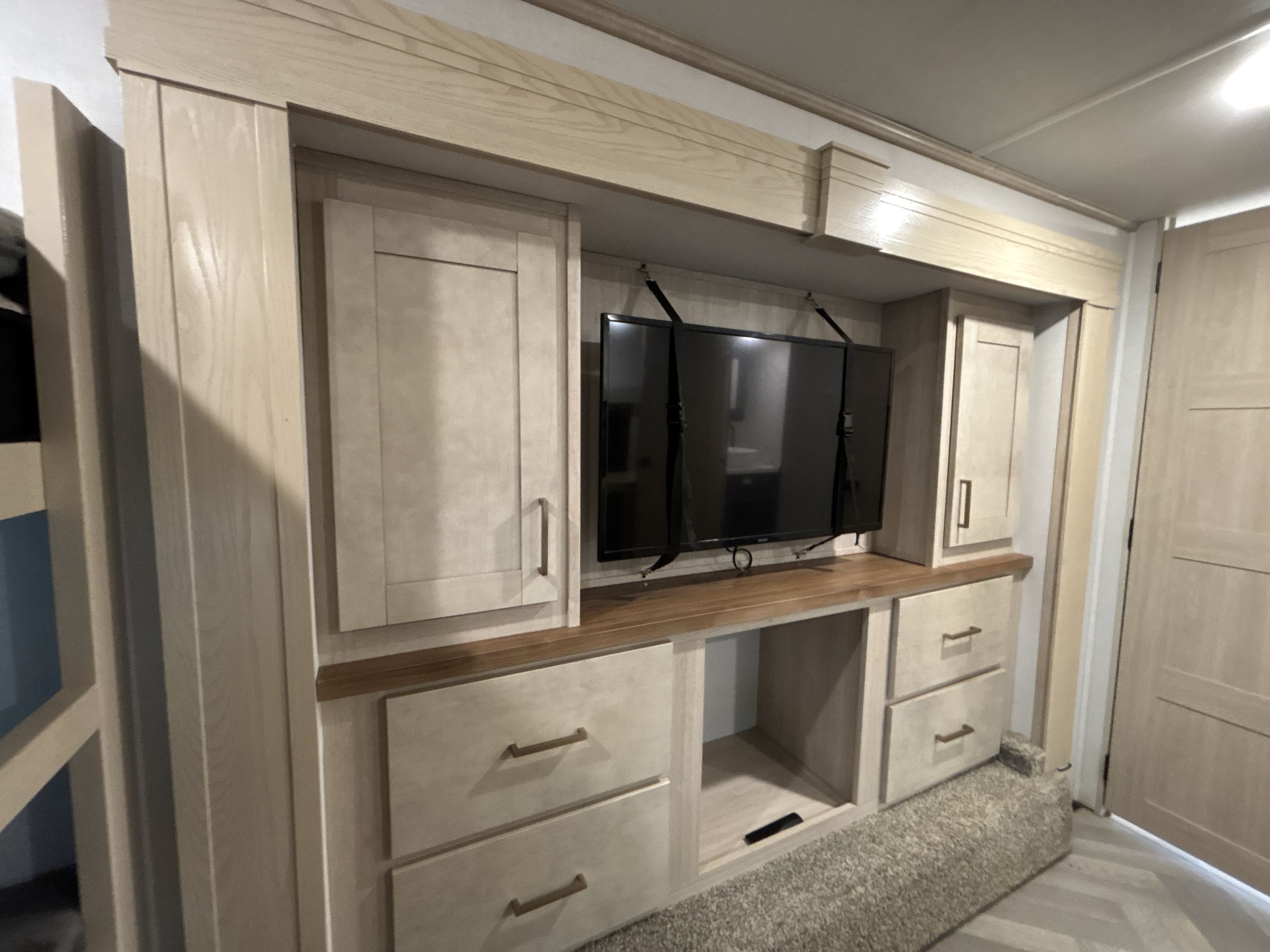 View more photos of this listing
