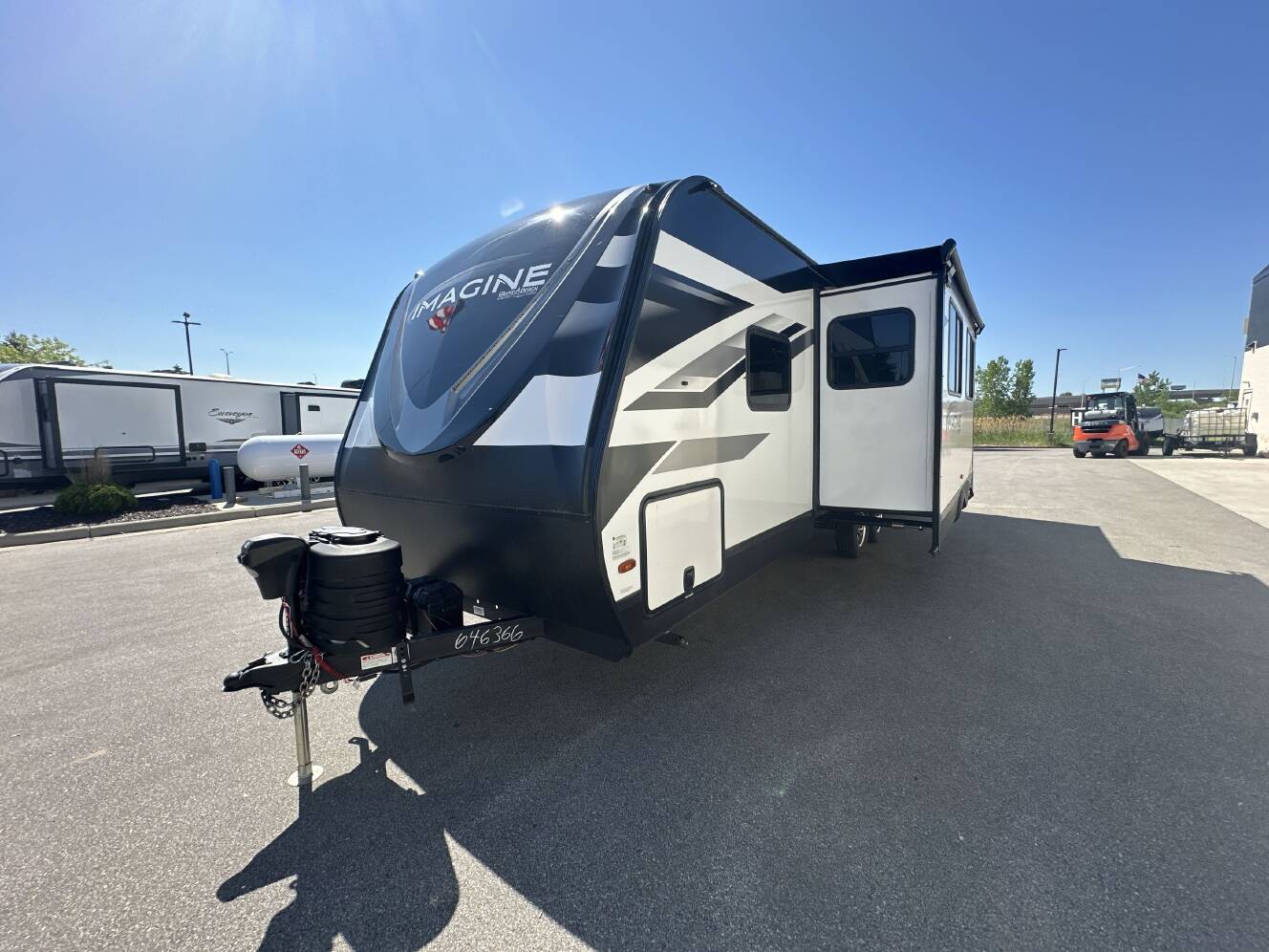 A photo of this 2023 Grand Design IMAGINE 2800BH