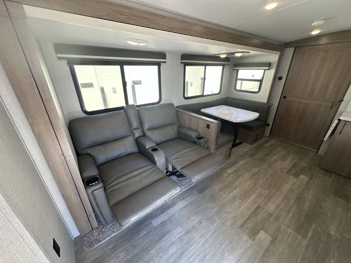 A photo of this 2023 Grand Design IMAGINE 2800BH