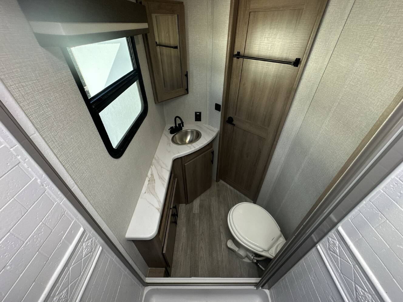 A photo of this 2023 Grand Design IMAGINE 2800BH