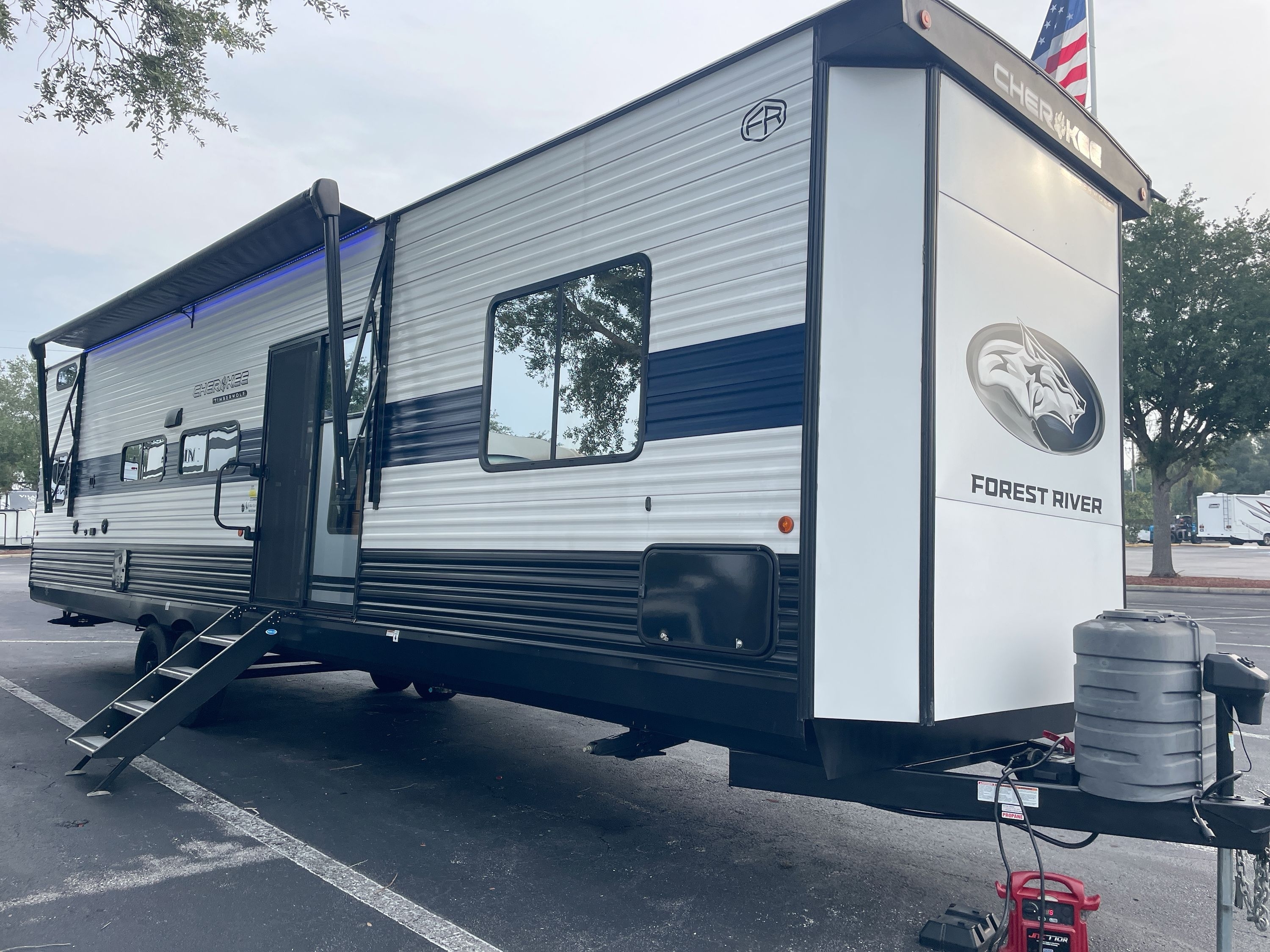 2025 Forest River TIMBERWOLF 39TN in dover FL