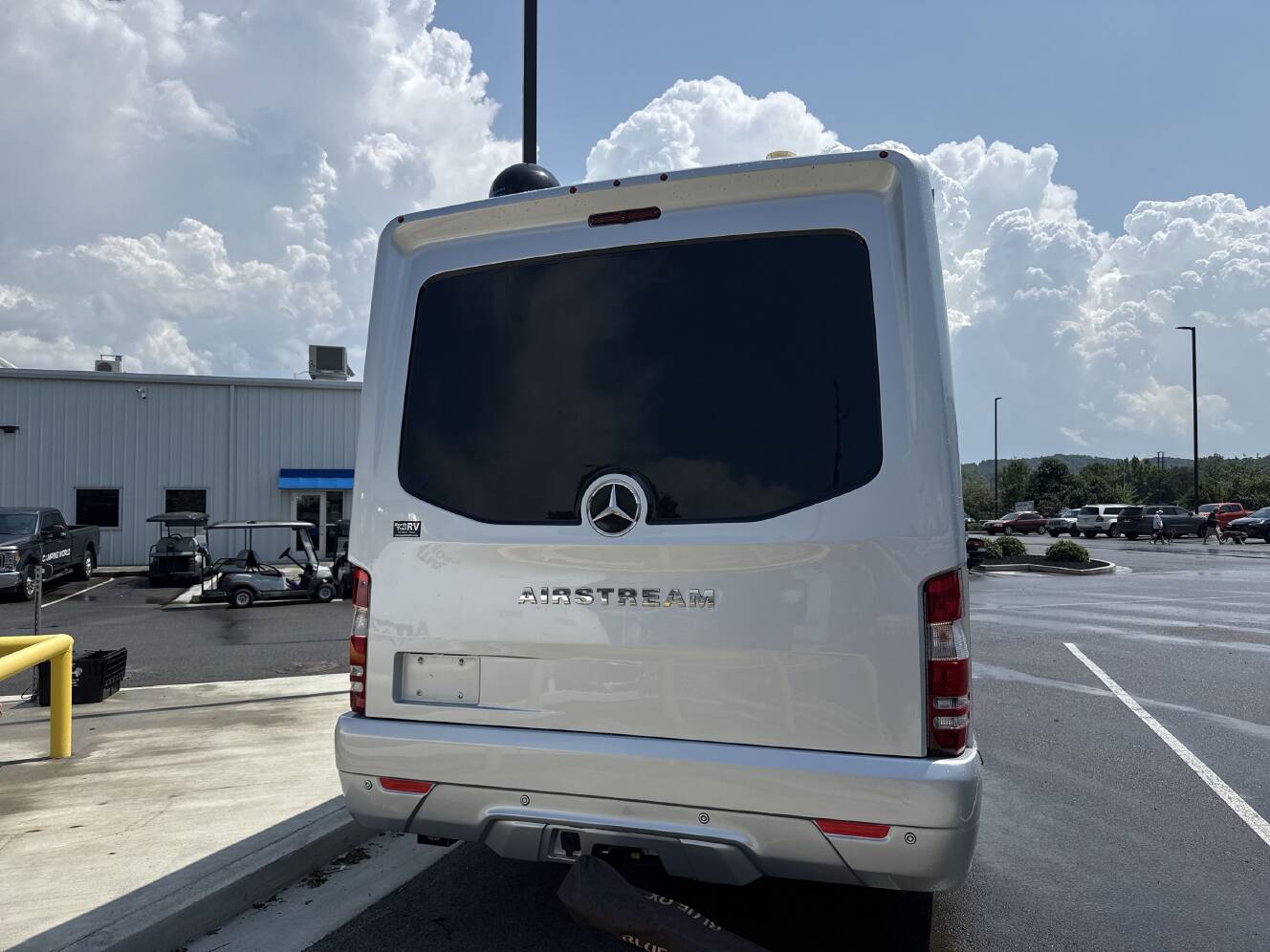 A photo of this 2021 Airstream ATLAS MURPHY SUITE