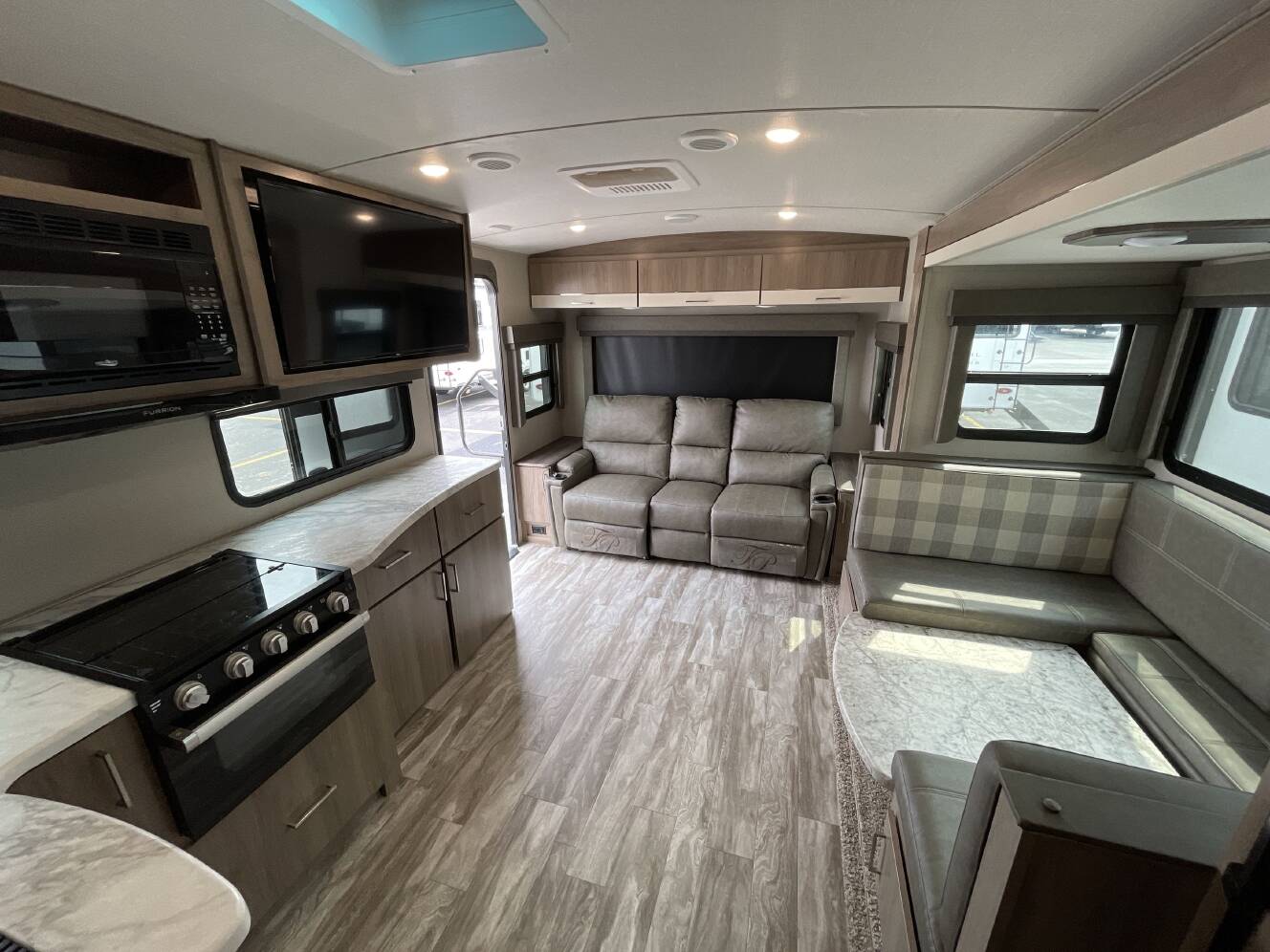 A photo of this 2021 Grand Design IMAGINE 2500RL