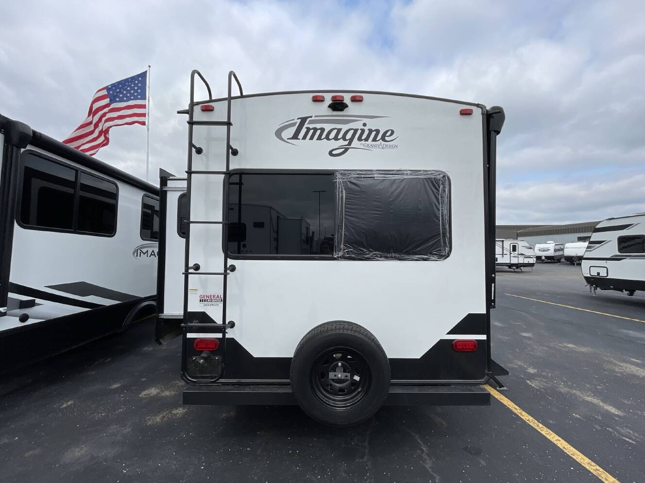 A photo of this 2021 Grand Design IMAGINE 2500RL