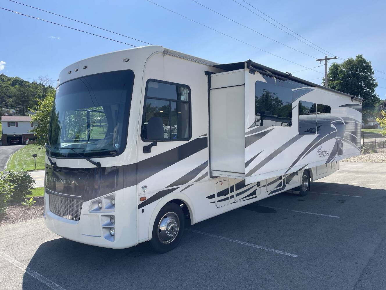 A photo of this 2021 Coachmen MIRADA 32SS