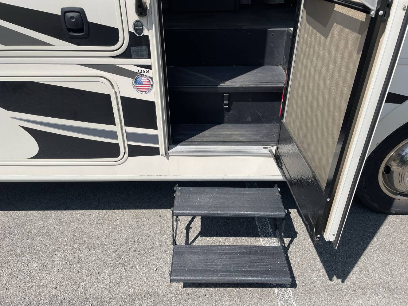 A photo of this 2021 Coachmen MIRADA 32SS