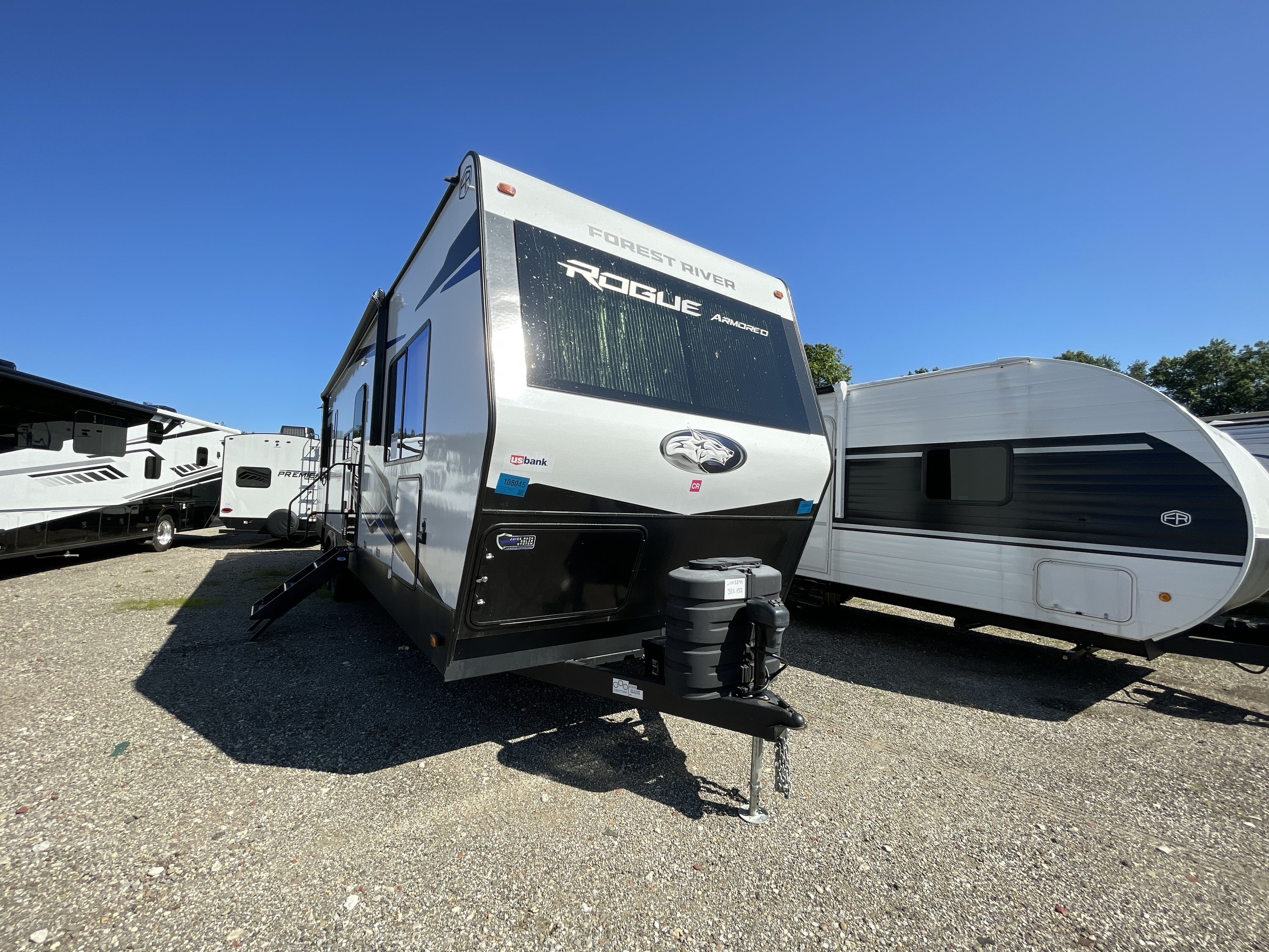 2025 Forest River ROGUE ARMORED 32L132 in akron OH